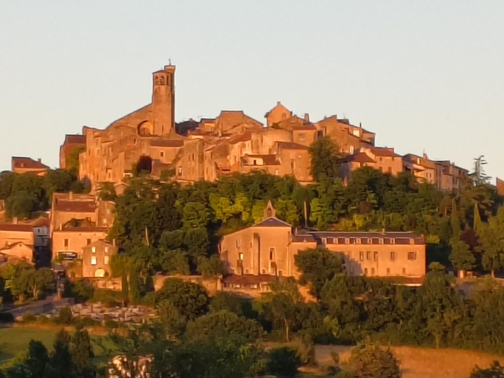 Création de sites web à Cordes-sur-Ciel.